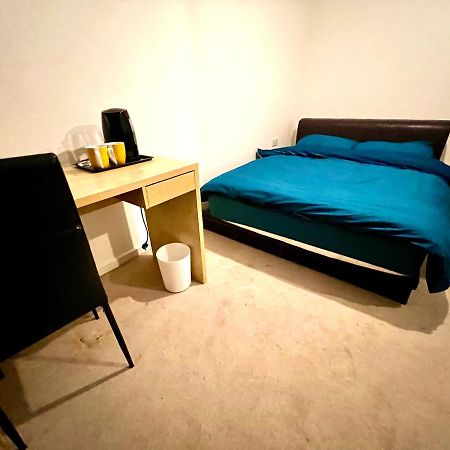 Ensuit Double Room In London, Colindale Edgware Exterior photo