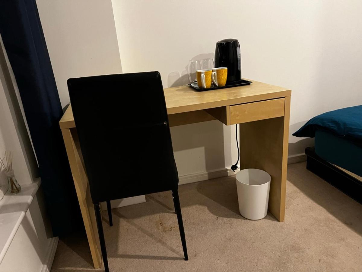 Ensuit Double Room In London, Colindale Edgware Exterior photo